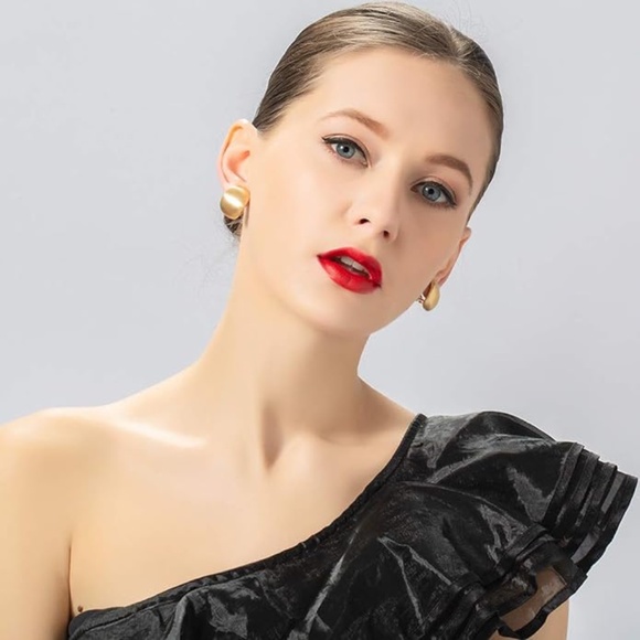 Trendy Matte Gold Tone Clip On Earrings - Picture 2 of 6